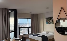 Cozy With Stunning View On The 33Rd Floor